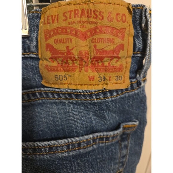 Levi's Men's 505 Regular Fit Stretch Jeans Size 36x30 - Picture 8 of 8